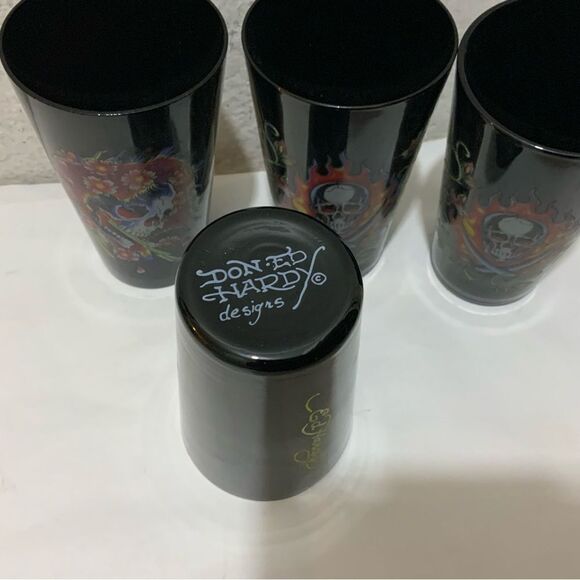 Ed Hardy Designs Black Drinking Glass Tumblers set of 4 - Picture 7 of 7